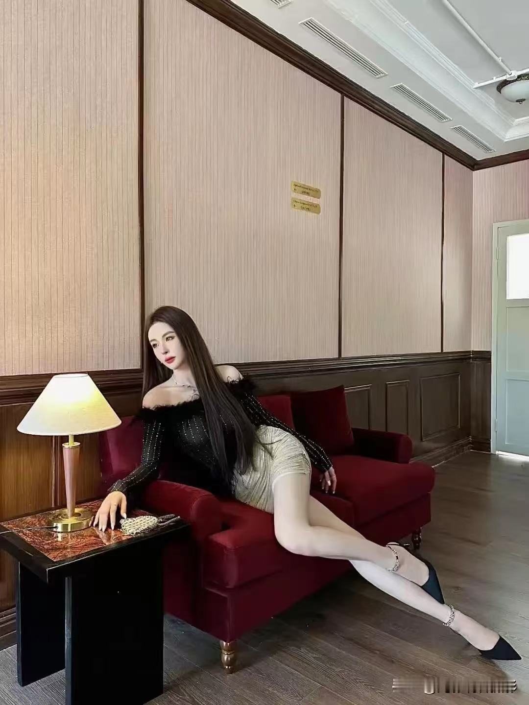 如果你有个这么可爱的学妹你会怎么做哈哈哈