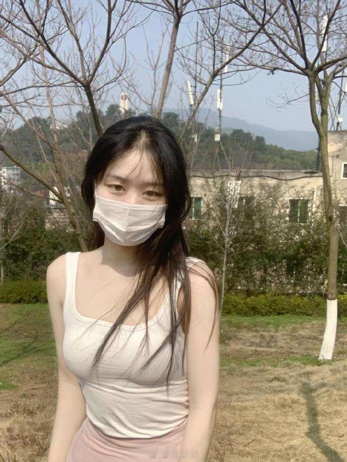 这个天气，真是太适合在公园里逛逛了