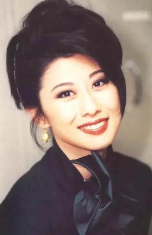 叶倩文：用音乐和公益温暖世界的华语传奇