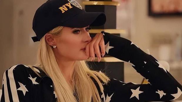 网红鼻祖希尔顿自曝被父母操控的青春, 她的遭遇竟然这样悲惨!