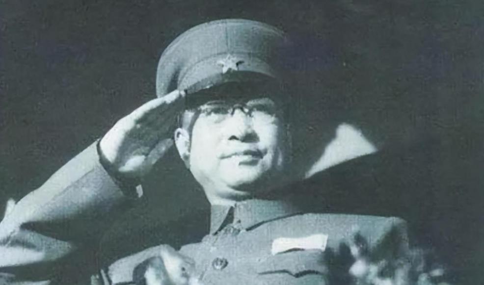 陈赓有多幽默?差点把蒋介石气死，见谁都“捉弄