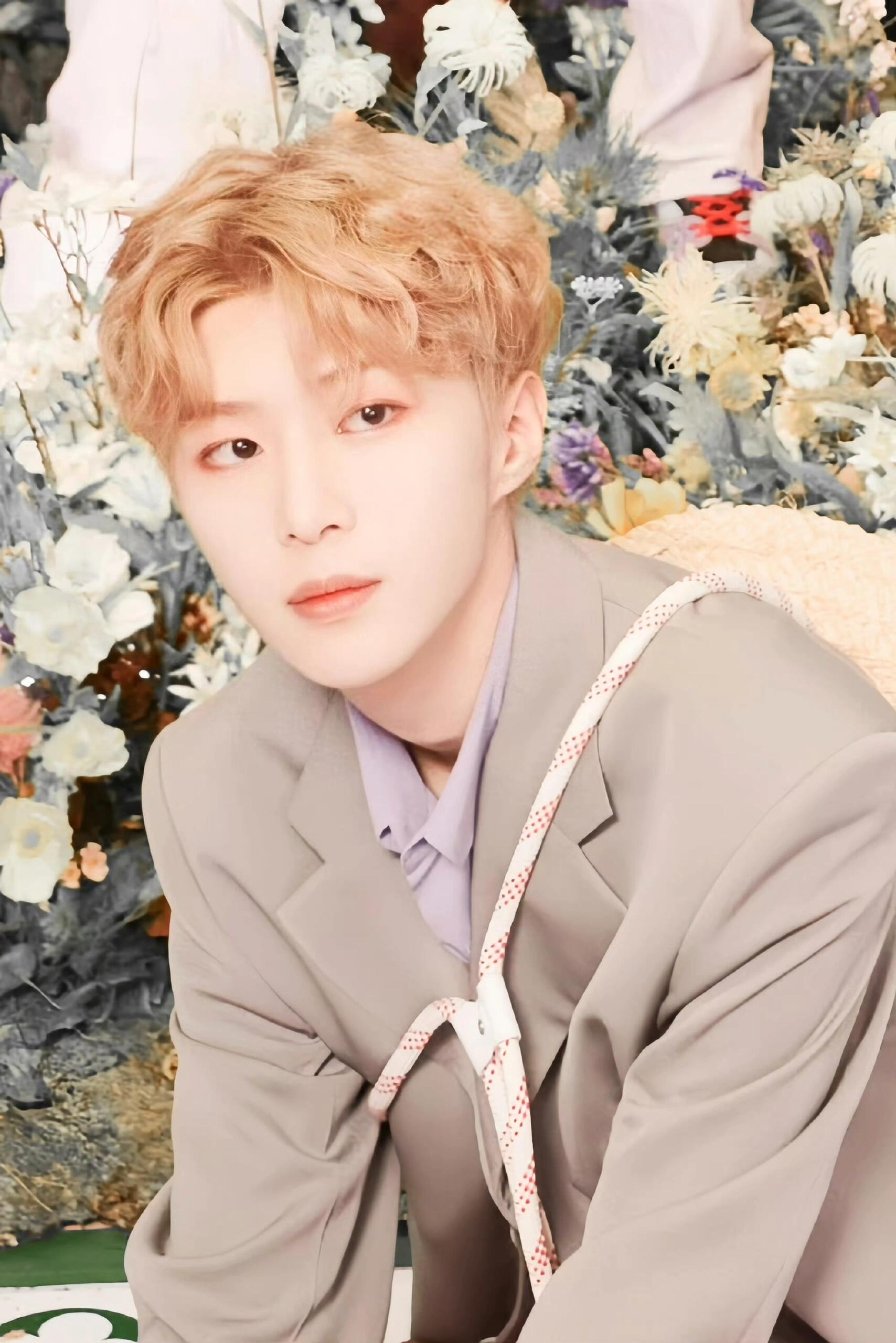 范丞丞：金发宝宝好嫩