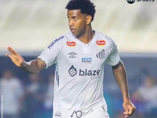 终于放假了！前山东泰山外援吉尔宣布退役。
前山东泰山外援吉尔近日宣布退役。吉尔2