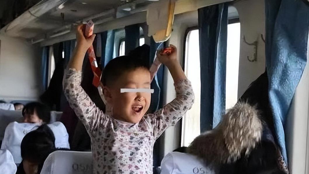 班级里只剩两个没挨过打？深圳小学生霸凌事件引发反思