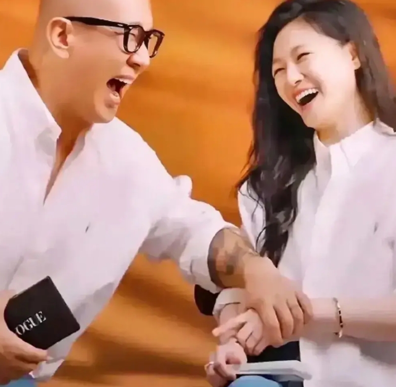 厉害！
具俊晔：“我爱她，但不愿意掺和她的私事！”

看出来了，即便大S跟汪小菲