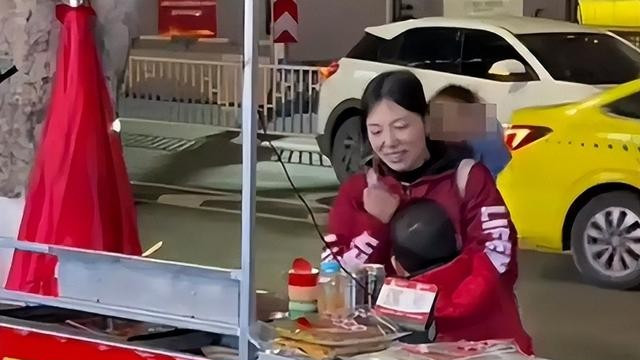 林静爆红涨粉50万，那个把她赶出家门的婆婆，肠子可能都要悔青了