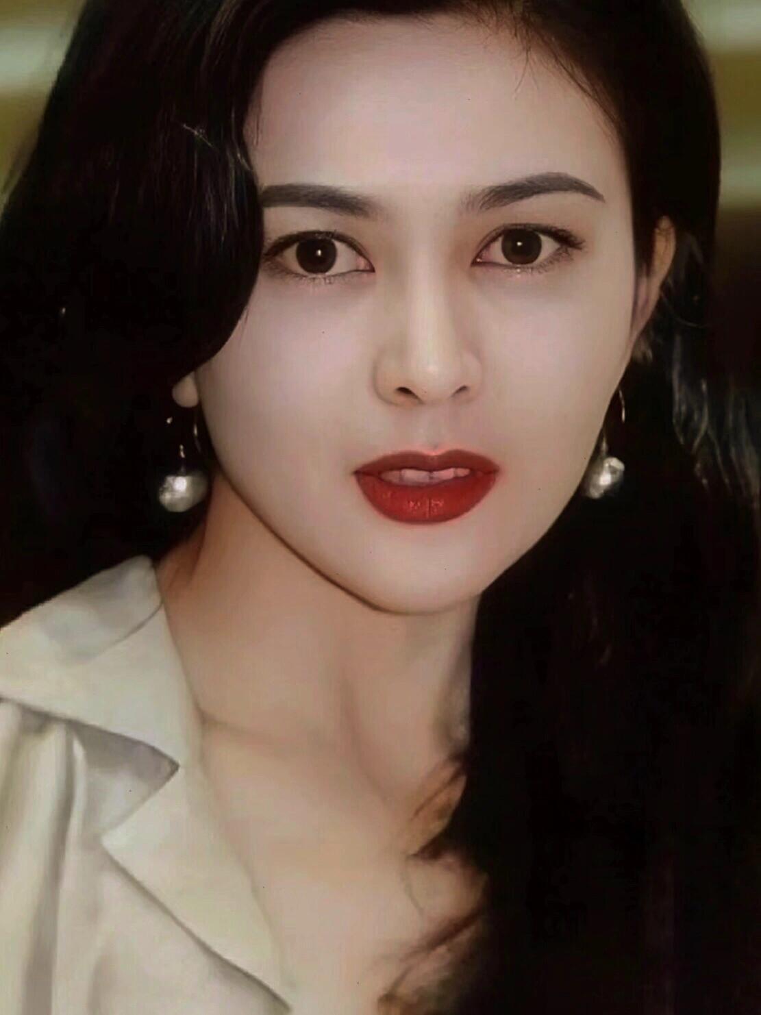 关之琳美的很直观
