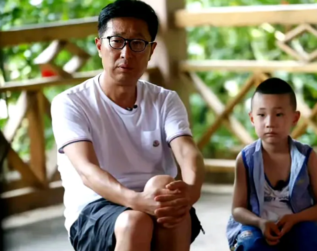 娱乐圈里俊男美女超级多，能完美继承父亲的盛世容颜，只有一人，林永健的儿子林大俊。