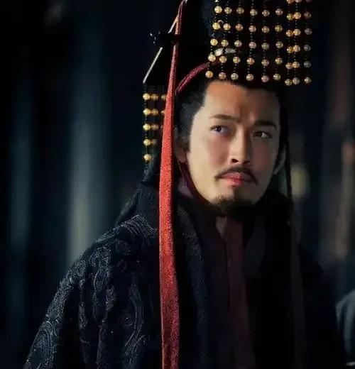 孙权讲话有时候真叫人无力反驳。
随着曹丕称帝，刘备也称帝了，这个时候东吴上下都