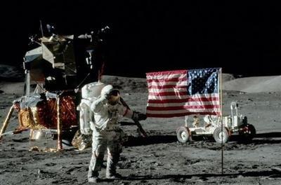 太空竞赛美国欲放出大招“阿波罗登月计划”