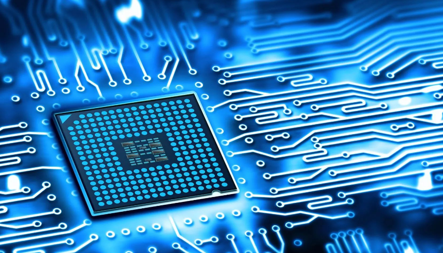 根据彭博社报道，拜登政府那边，又要有新动作了，将公布新一轮对华“芯片限制政策”。