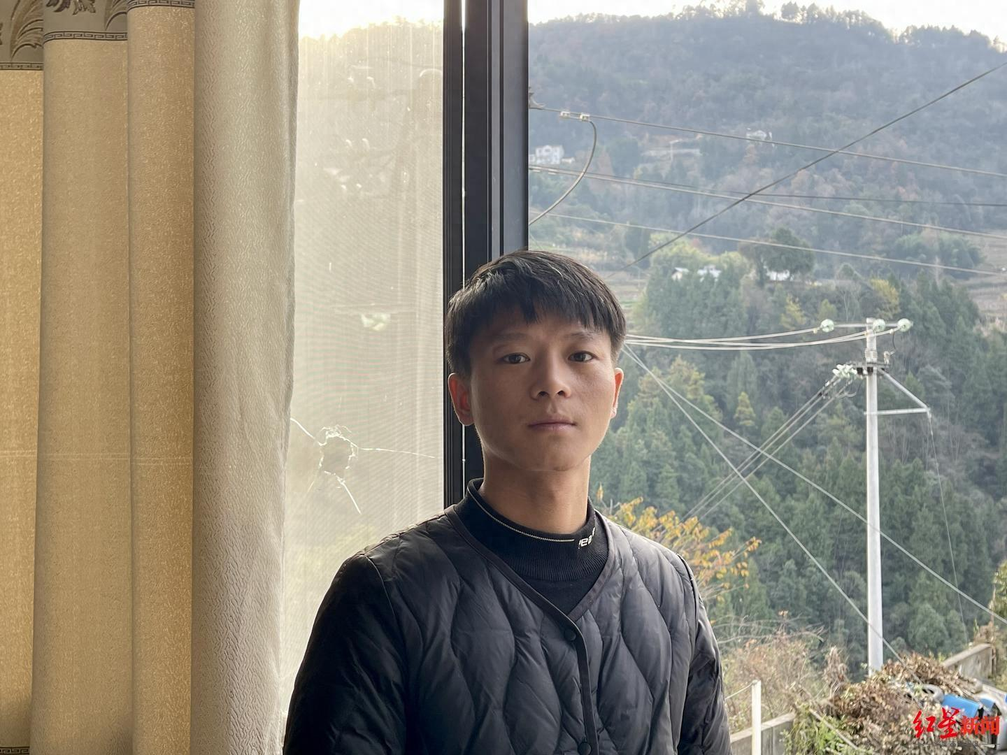 痛心！那个头破血流的年轻人走了，仅34岁