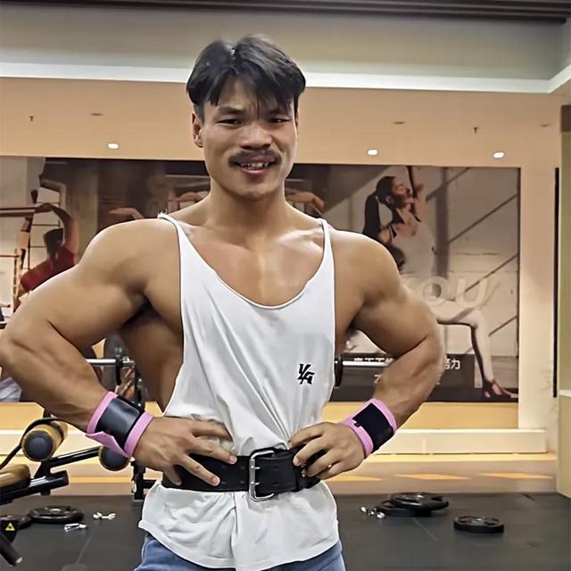 网红嘴哥勇闯《快乐向前冲》扛起健身圈大旗，双料大奖引发热议！