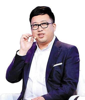 于正的演艺事业发展非常活跃