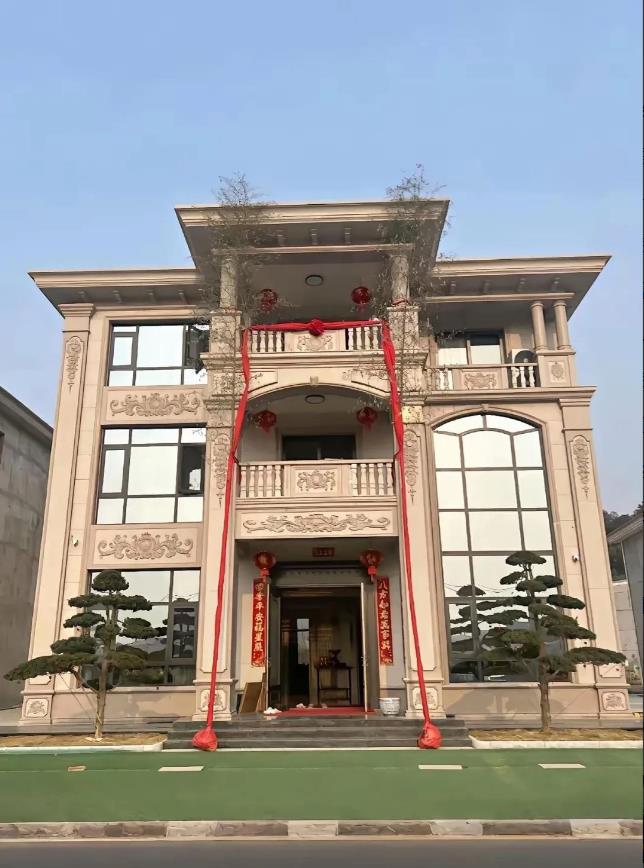 发小用全部家当还背债50万，盖了一幢楼，大家觉得值不值？