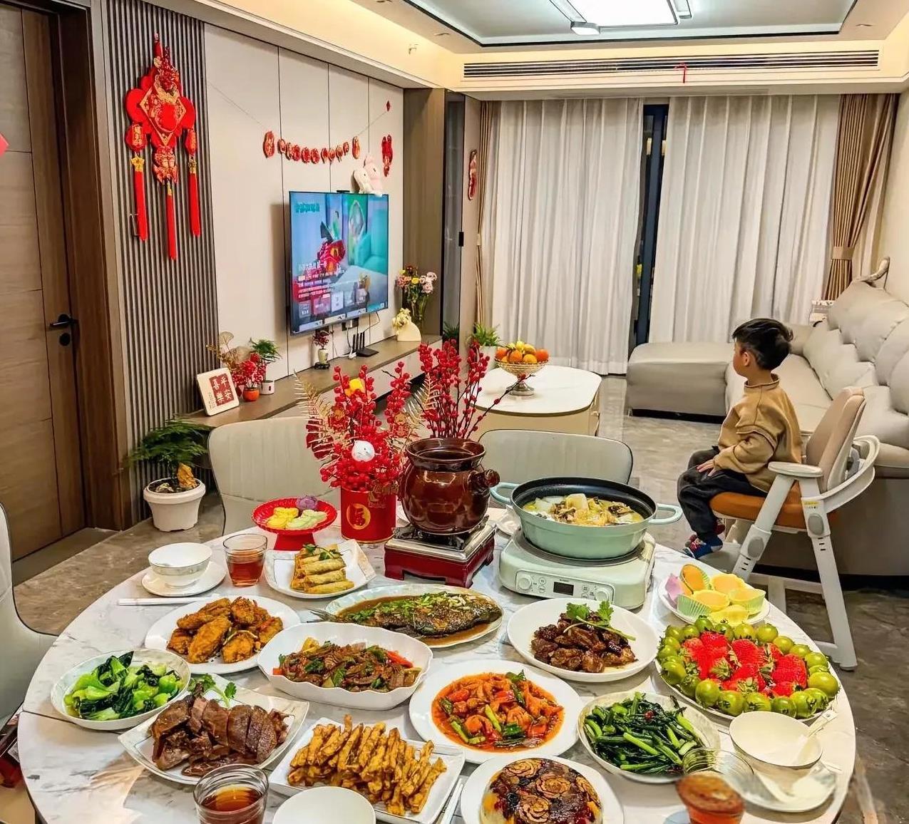 帮忙后马上就还你人情的人，可以合作，但是不适合做朋友。比如你给别人一颗梨，人家马