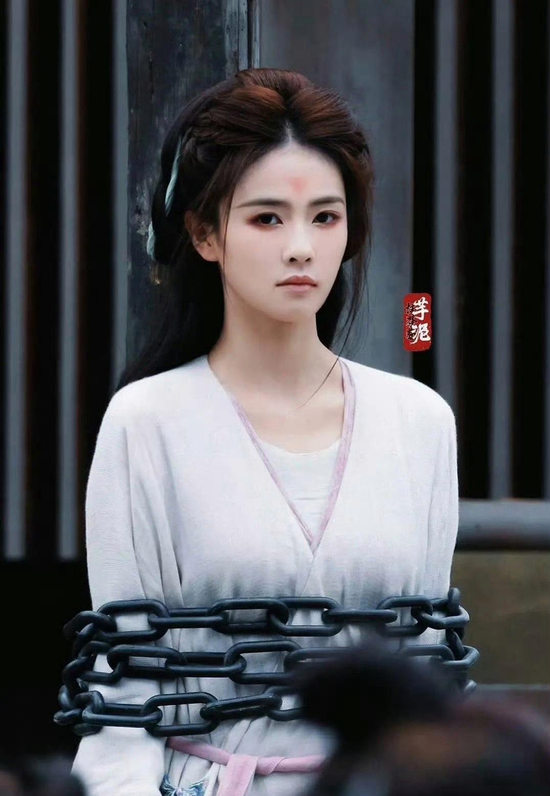 白鹿太适合演虐剧了，越惨越美
