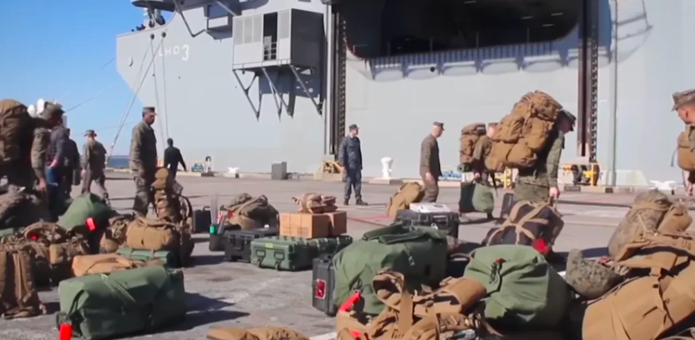 10月1，是个契点，战略导弹射完了，有矛就有盾，该中段拦截登场了，大秦是用传统的