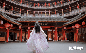 结婚当天我的丈夫居然和她这样做....