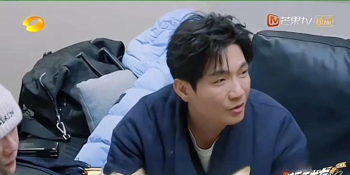 快再出发像生活 但第三季没以前好看

                     