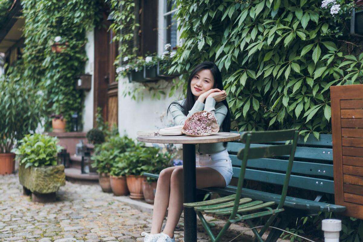 婚姻中如果在物质和感情只能选一个，你要选哪个
