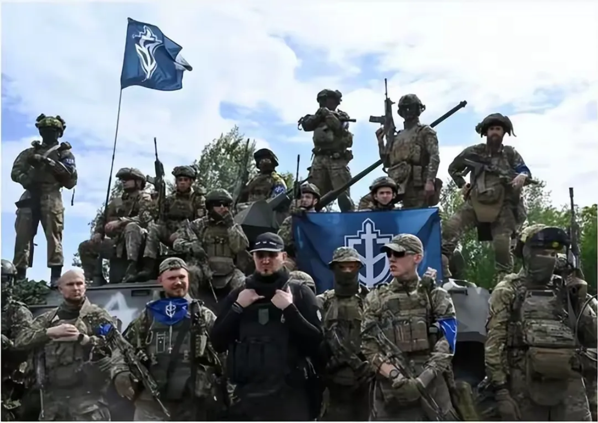 俄乌战争最大的疑点：为什么俄军没有速战速决？内行人的话戳穿了真相：

1.俄军本