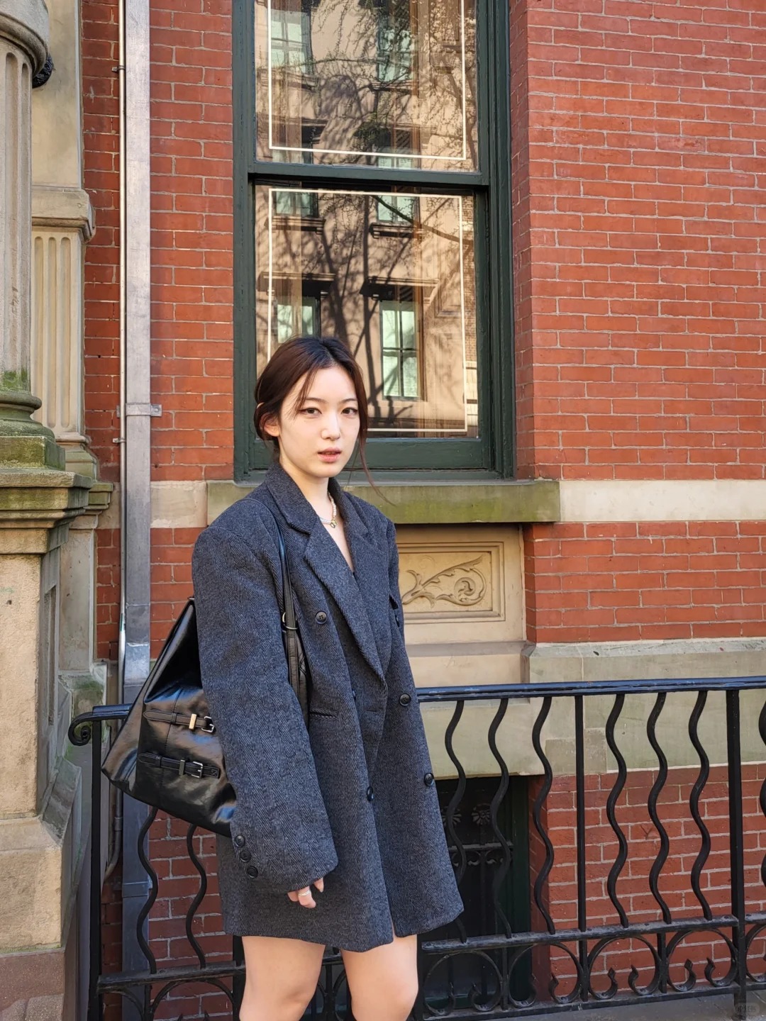 白女白眼根本翻不过我
穿成law school Student出门了