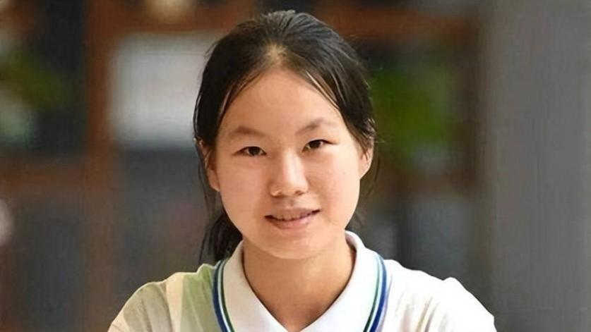 16岁少女嫌弃清华北大，考试结果揭示：她真的不把它放在眼里"
