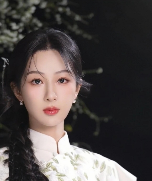 杨紫——气质温柔而坚韧
