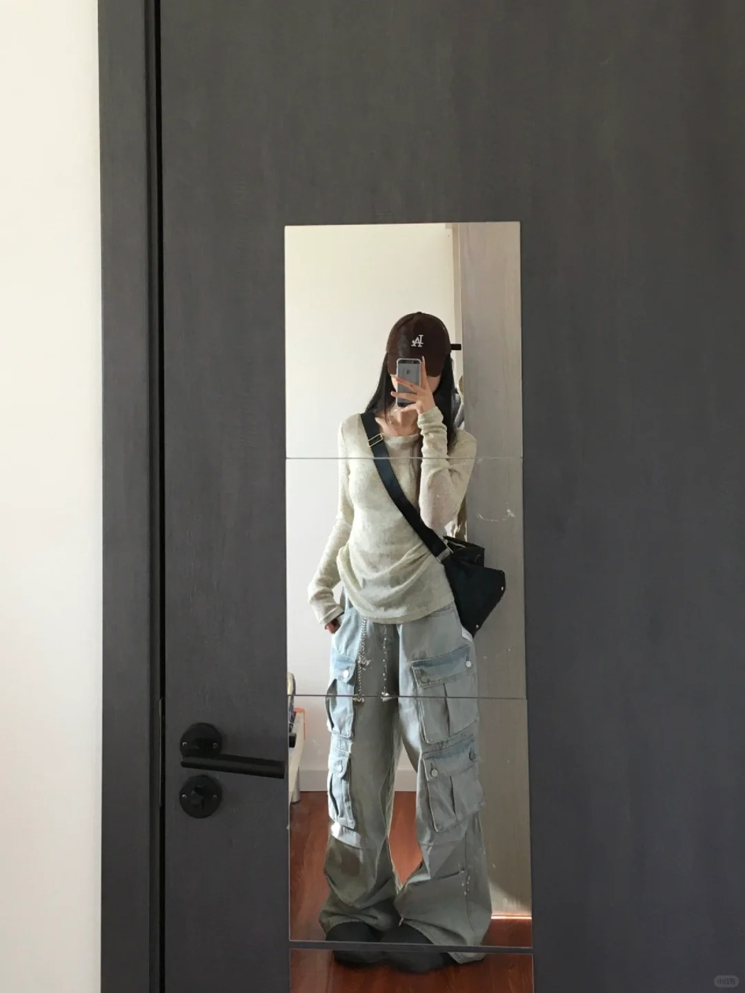 针织上衣➕工装裤好好看！！
慵懒休闲风好爱