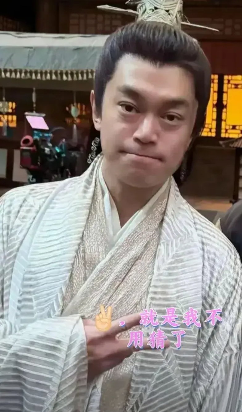 《大奉打更人》大火，可是饰演杨千幻的“吉吉国王”，怎么也开心不起来，这剧我演了又