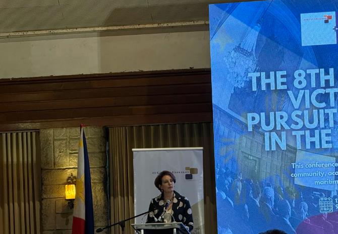 伪《南海仲裁案》发布8周年，我南部战区昨发文：中国政府不会承认非法裁决！同日，美