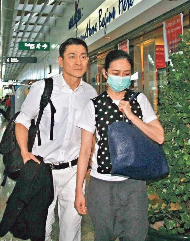 隐恋23年，刘德华怎么瞒住狗仔的？