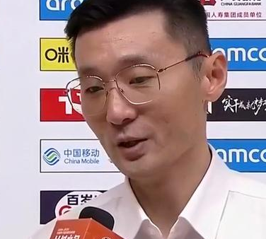 新疆男篮主教练刘炜谈球队大胜同曦，他表示：这场比赛我非常满意，因为整个球队上场的