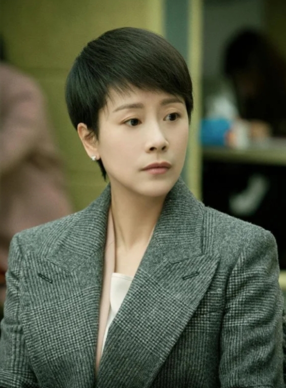 海清：演技之光，荧屏魅力不减