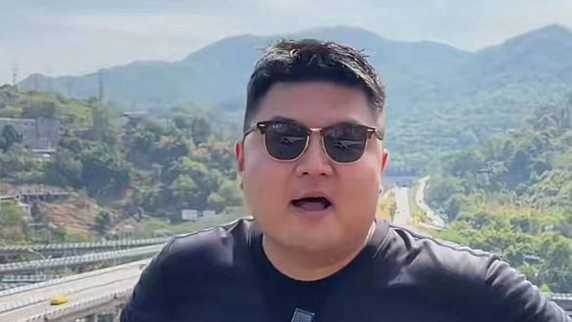 何钰欣再控诉猴哥，被造“黄谣”老公无动于衷，两人关系日渐疏远