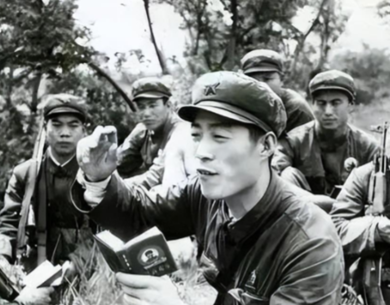 1982年，曾任沈阳军区副司令员的孙玉国，被转业处理，多年老兵竟降级转入普通岗位