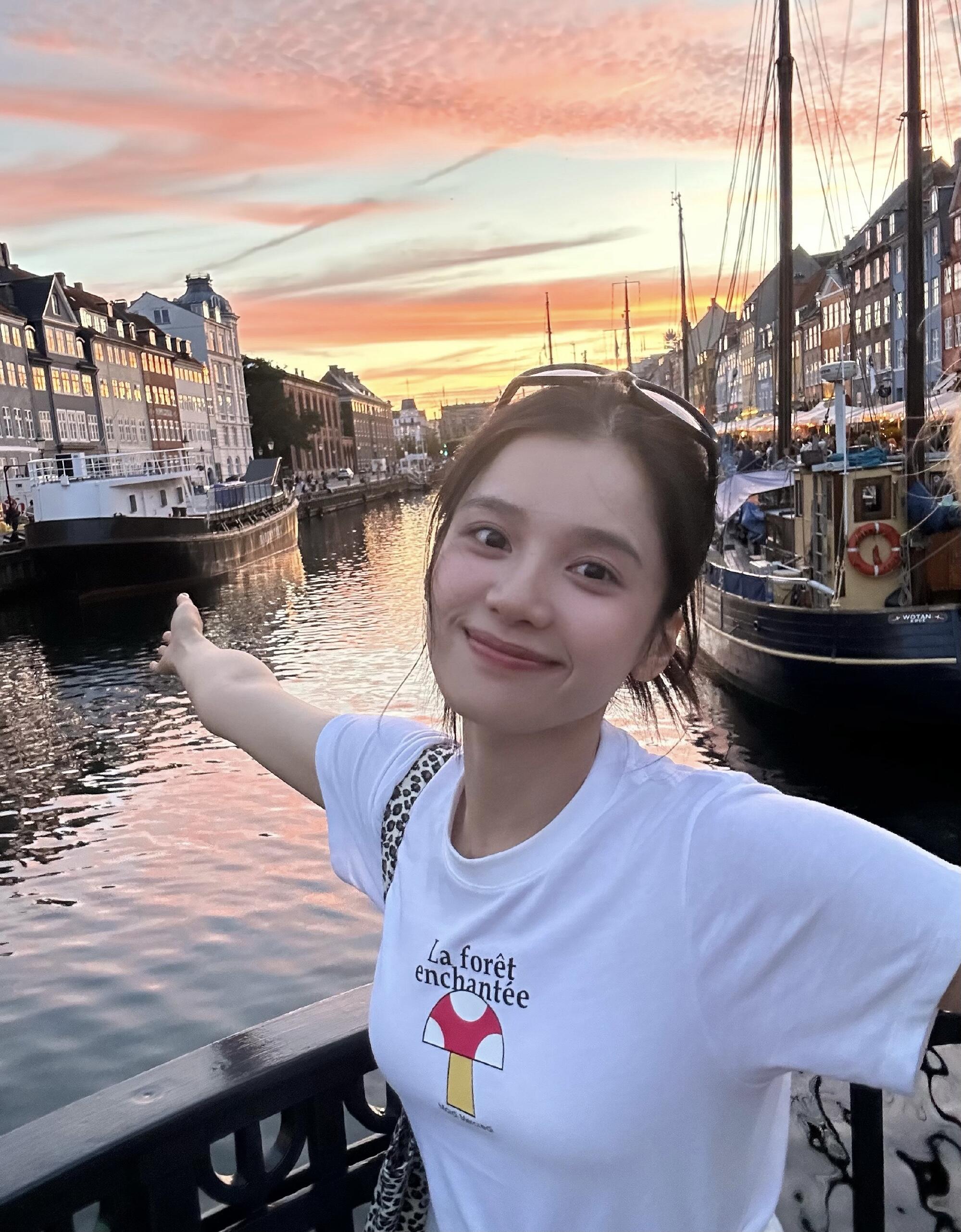 张婧仪可可爱爱滴