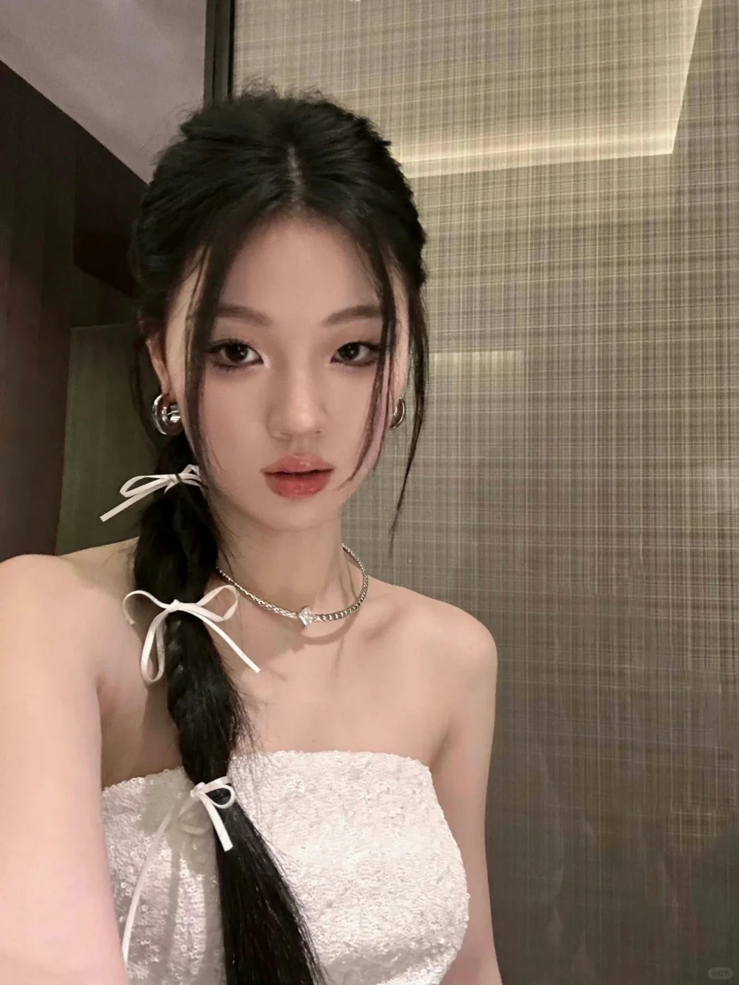 一直感觉单依纯好像阿拉蕾长大后的样子…