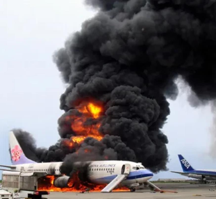 太可怕了！
马来西亚突传坏消息！

一场悲剧，十位生命，究竟发生了什么？马来西亚