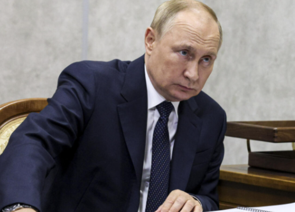 普京作出重大举动，前所未有。
俄乌战争开打以来，核武器的话题曾经屡次被提及，但自