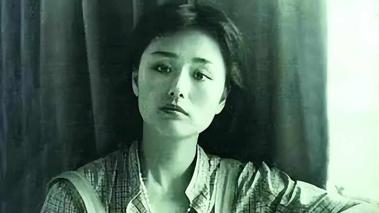 62岁上海女演员杨昆：月薪2500，曾经的辉煌如今去哪儿了？