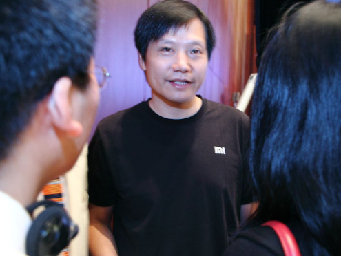 向雷军毛遂自荐的男生
