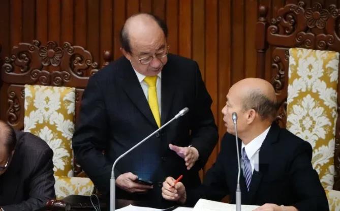 除掉韩国瑜是大罢免重点之一？沈富雄揭真相

大罢免潮来临，已有超过30组罢免团体