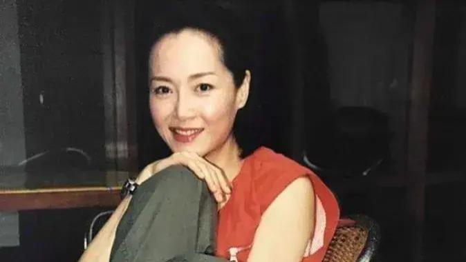 恬妞嫁给印尼富商，新婚之夜，老公：我已经有2个老婆，你是第3个