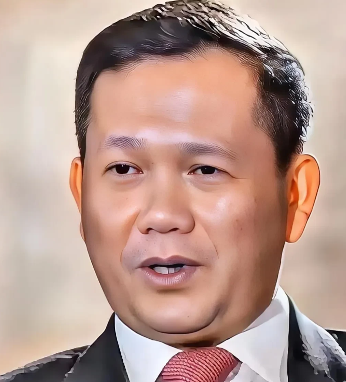 柬埔寨近期为何反对东方大国的大国政策？
主要有三个方面的原因：
一：柬方内部问题