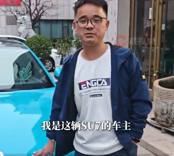 一开始以为是段子，没想到是真的

但我挺佩服这个产业，我一直以为是华人在海外拍片
