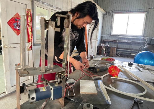 手工耿几个月不更新视频，不被流量裹挟，手工耿属于慢工出细活，媒体一报道好像他要退