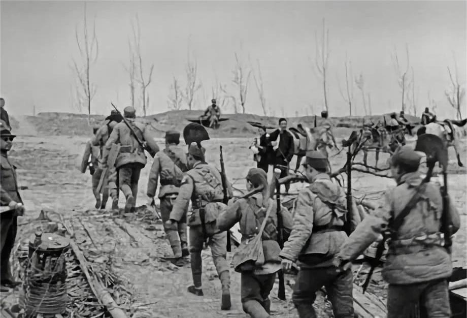 1940年12月中旬，冀热察区委书记马辉之去十分区考察，并给他们带去电台和报务人