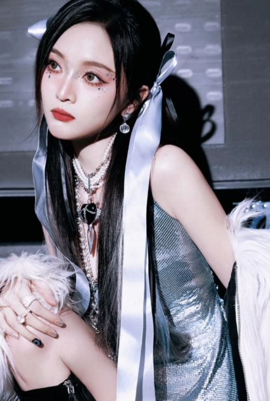 吴宣仪——温柔而坚韧